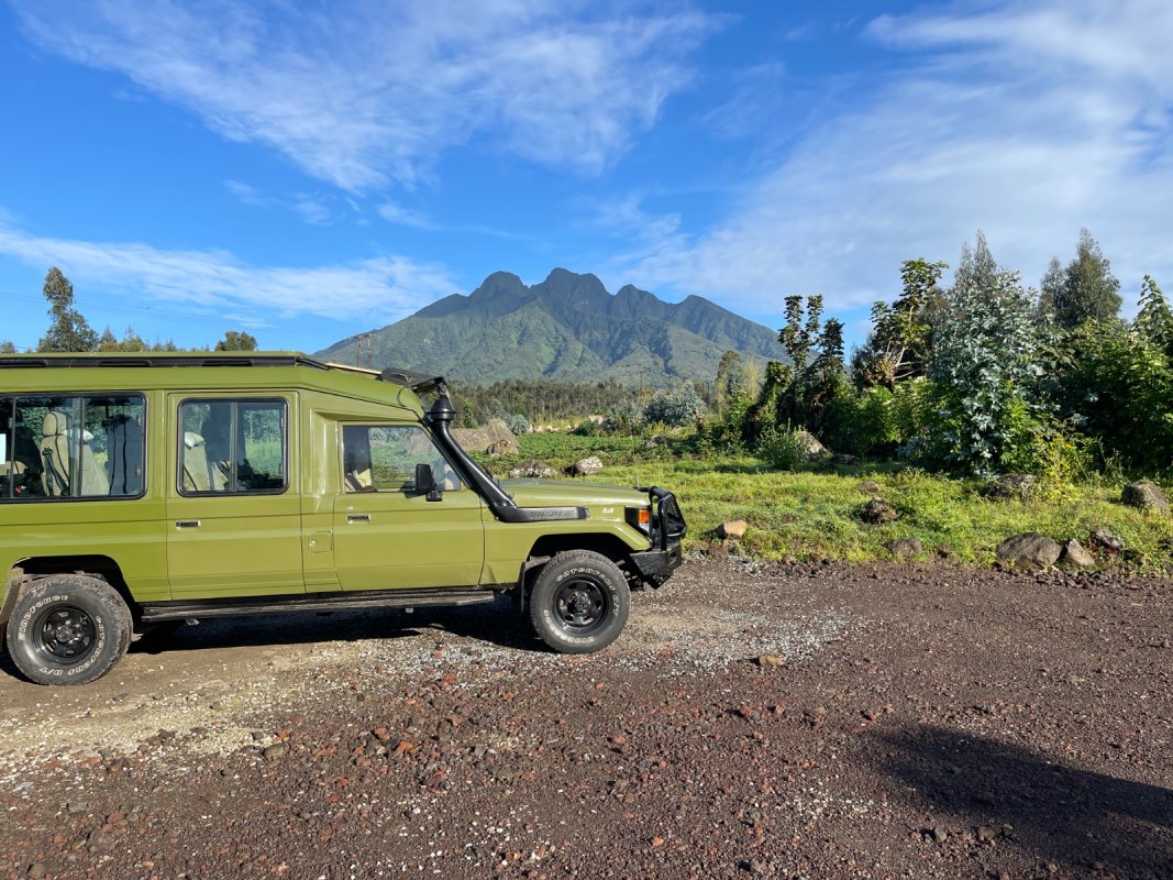 Rand cluiser - Safari Car